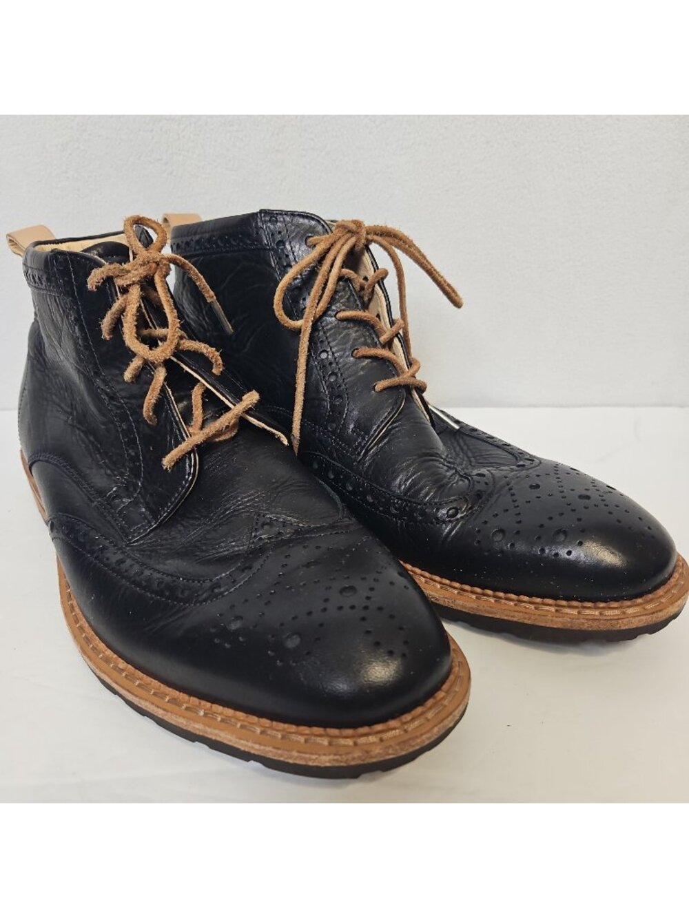 ECCO Vitrus Mens Wing Tip Boots Black Leather US Sz 9 Lace Up Classic Hipster